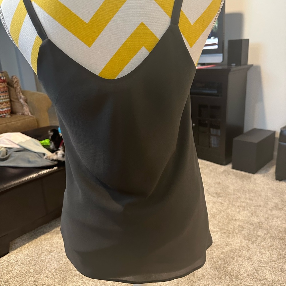 Two Layer Tank With Multicolored Shawl/Wrap - image 3